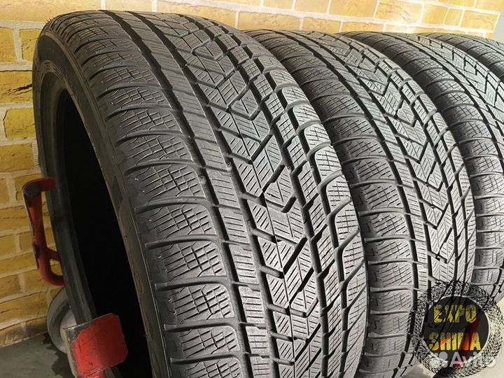 Pirelli Scorpion Winter 275/40 R22 108V