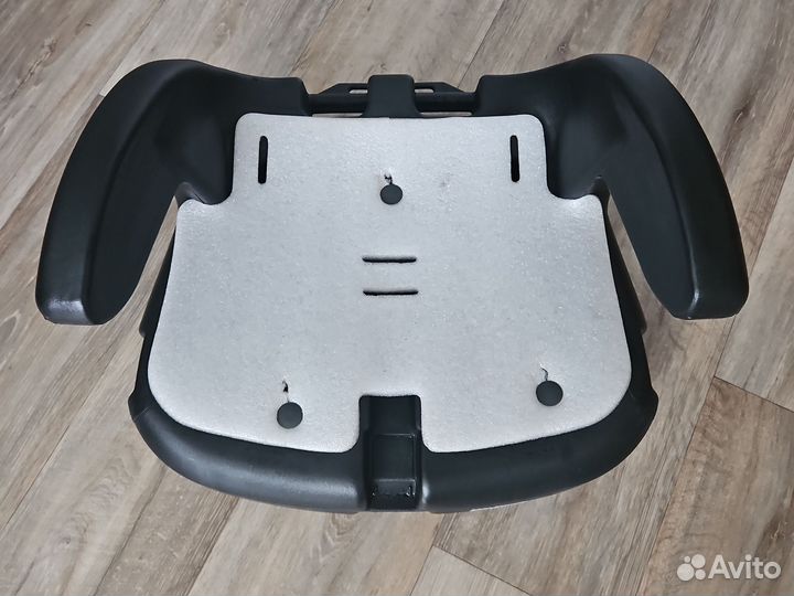 Автокресло бустер 22-36 кг