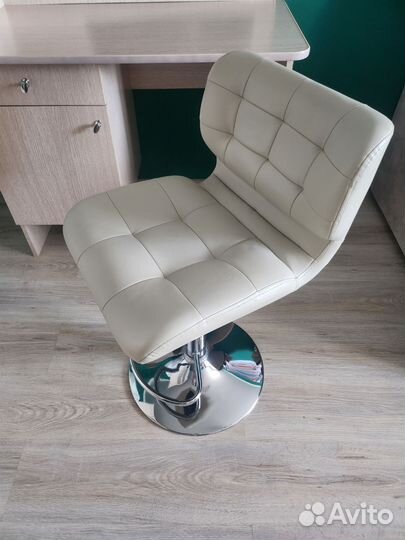 Барный стул