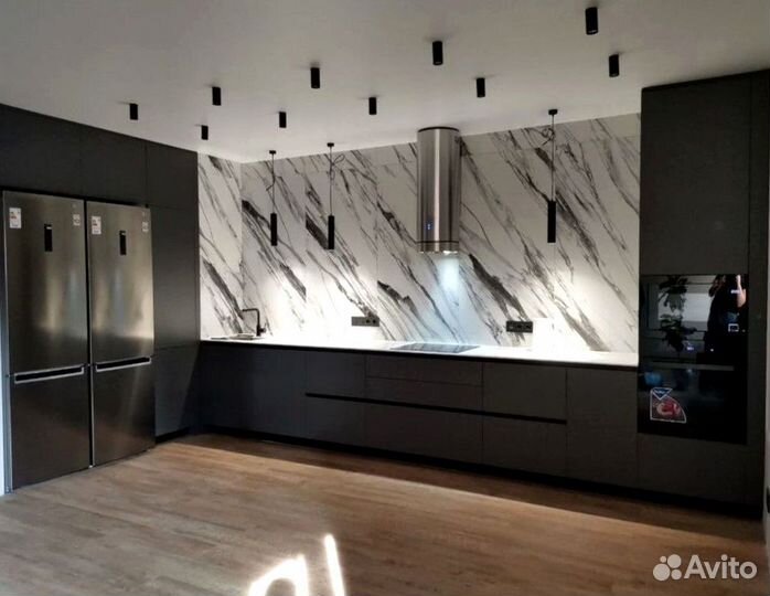 Кухня угловая на заказ.мдф фасады