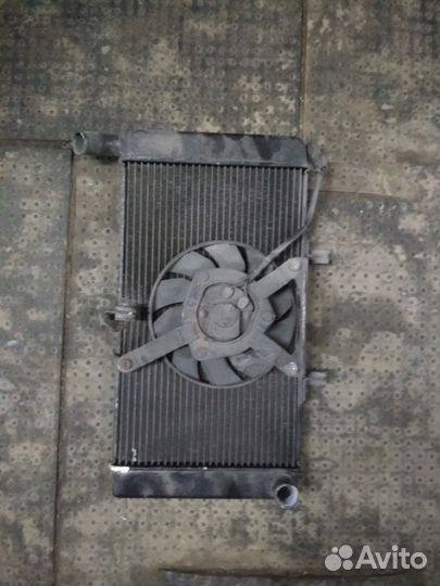 Радиатор охлаждения на honda CBR 600 FA 2014