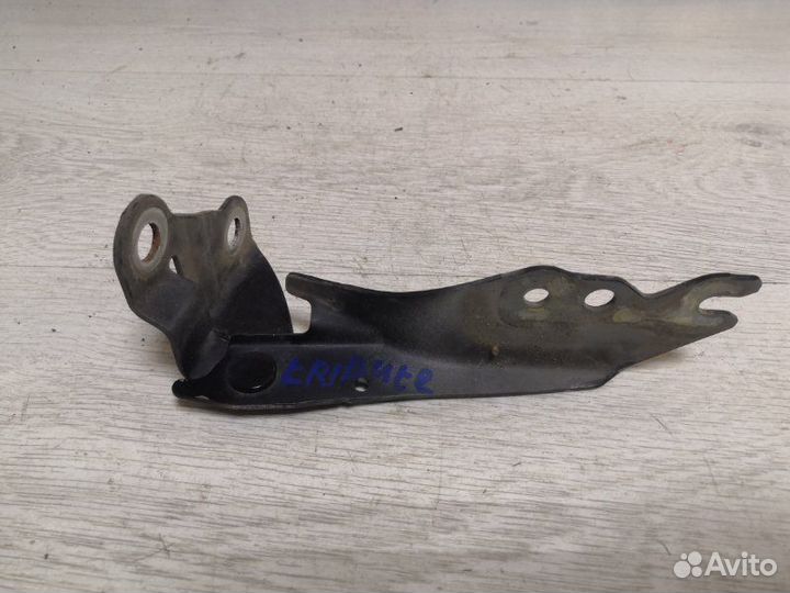 Петля капота передняя правая Mazda Tribute epew YF