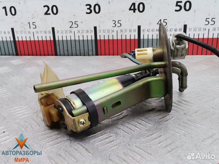 Насос топливный Mazda Xedos 6 1992