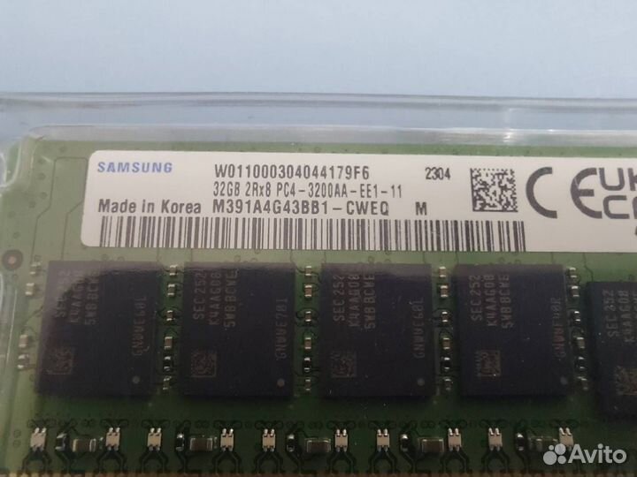 Серверная оперативная память Samsung M391A4G43AB1