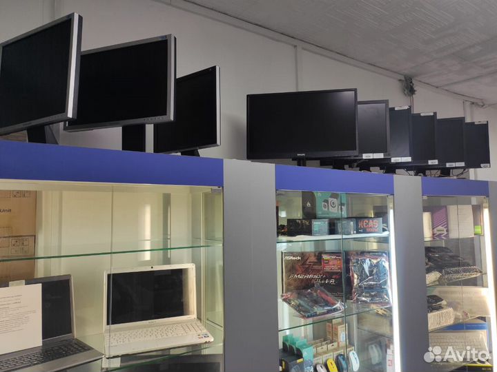 Цвет лазер принтер HP CP2025+ полные картриджи