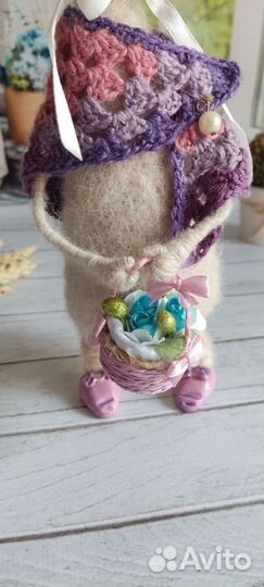 Вязаные игрушки.Вязаный тараканчик