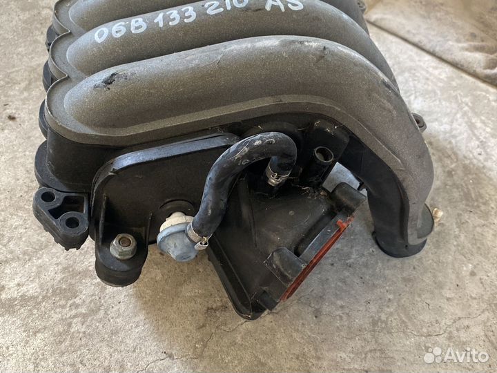 Коллектор впускной Passat B5+ 2.0л AZM