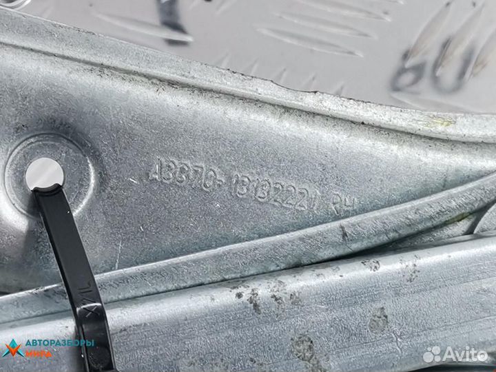 Стеклоподъемник передний правый Opel Zafira 2 (B)