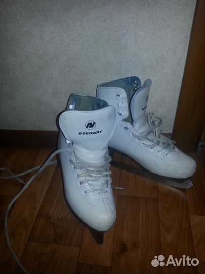 Продам коньки подростковые
