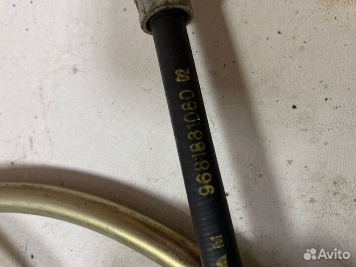 Трос стояночного тормоза Peugeot 408