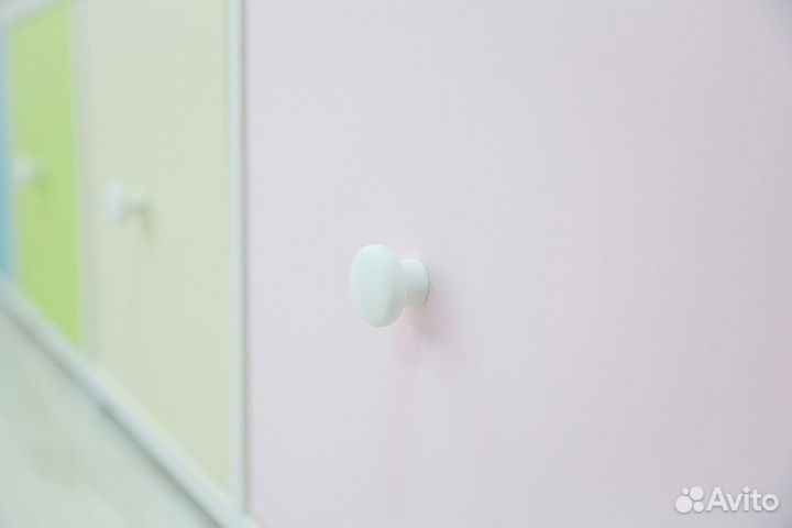 Стеллаж в детскую