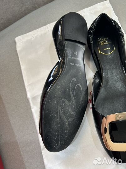 Лаковые кожаные балетки