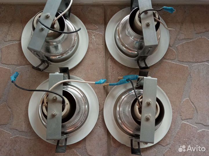 Встраиваемые потолочные светильники под лампочку