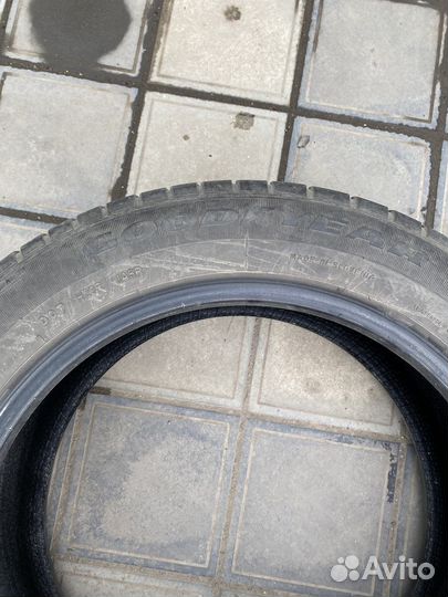 Goodyear Excellence 215/55 R17 94