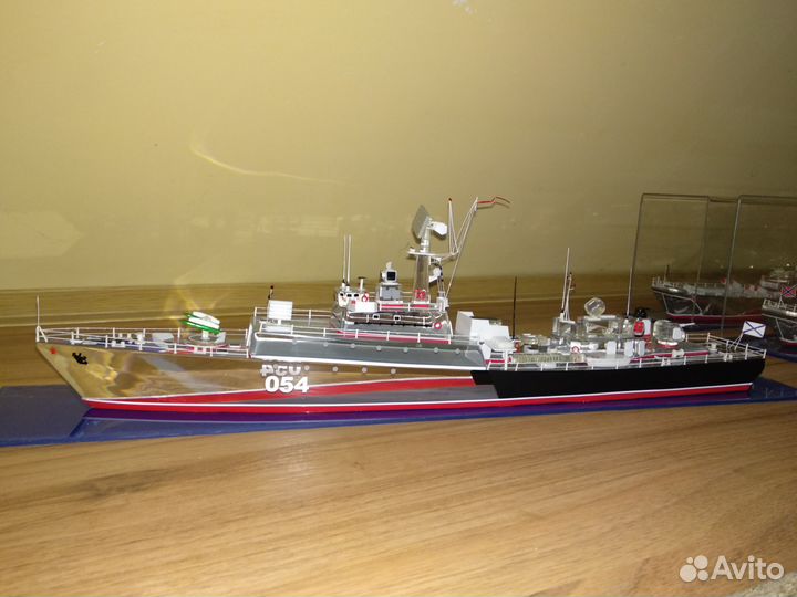 Макеты военных кораблей из оргстекла