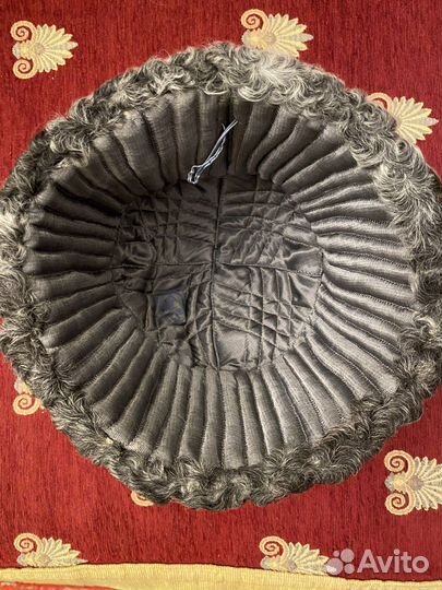 Шапка меховая из каракуля