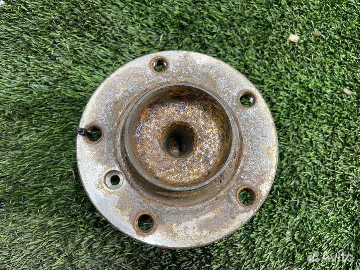 Ступица передняя Bmw 5 E60 N52B30 2005