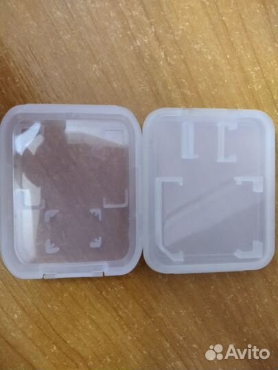 Контейнер для адаптеров MicroSD