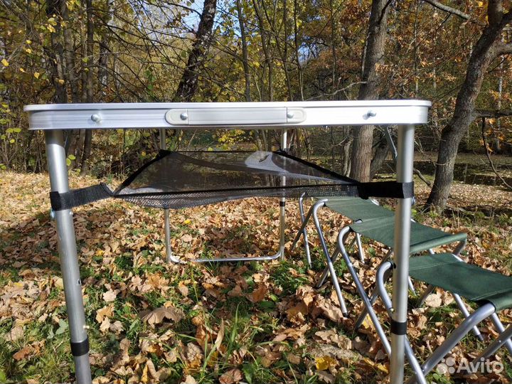 Сетчатая полка под столешницей стола 120х60 см