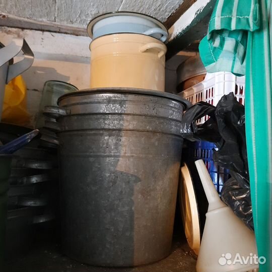 Тазики,бачки,кострюли