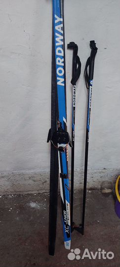 Беговые лыжи