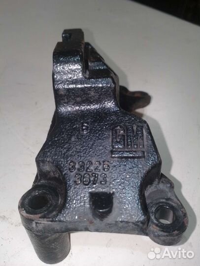 Кронштейн двс правый для Opel Astra-G Zafira-A