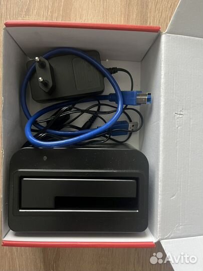 Докстанция для накопителей