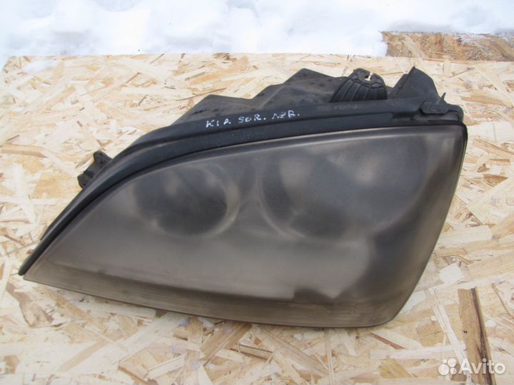 Фара левая Kia Sorento 1 (BL)