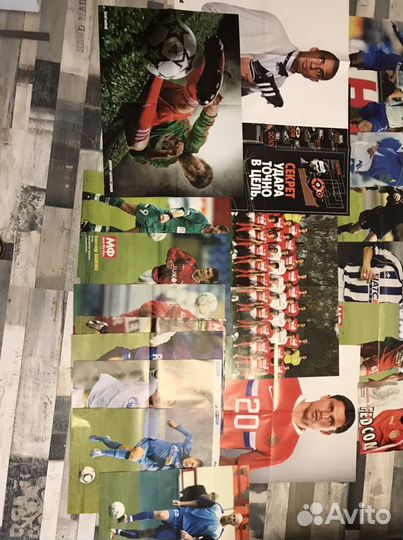 Футбольные плакаты и карточки