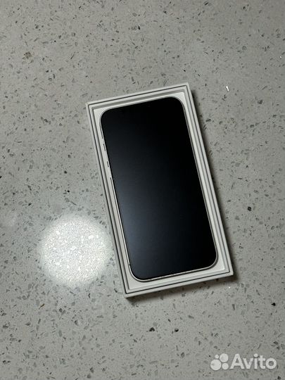 Телефон iPhone 12 64 gb