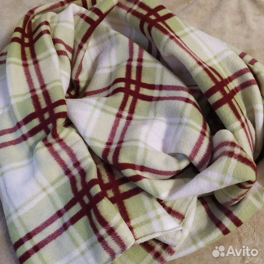 Плед флисовый 160 см на 160 см