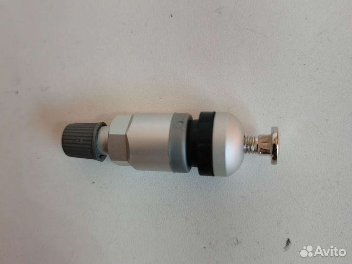 Колёсные вентили под датчики (на все авто)