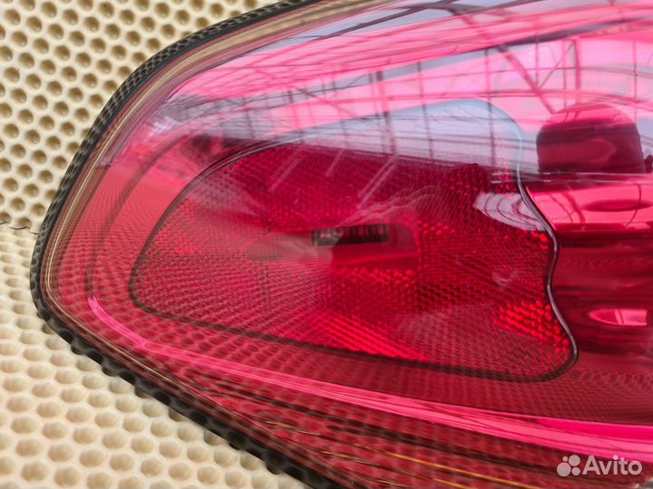 Фонарь в крыло задний левый Infiniti Qx56 Qx80 Z62