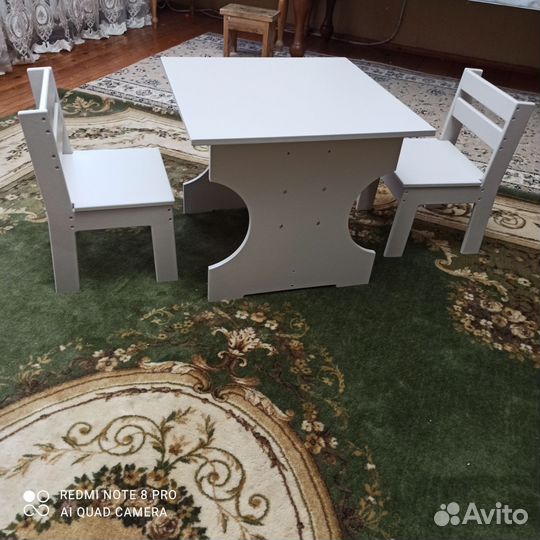 Детский стол и стул