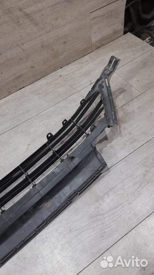 Решетка бампера Toyota Rav4 Ca40 С 2015 По 2019