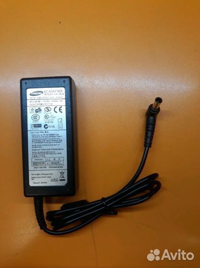 Бп для монитора 6.5x4.4мм с иглой, 40W 14V 3A