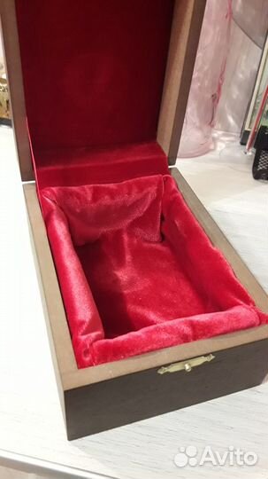 Шкатулка для ювелирных украшений