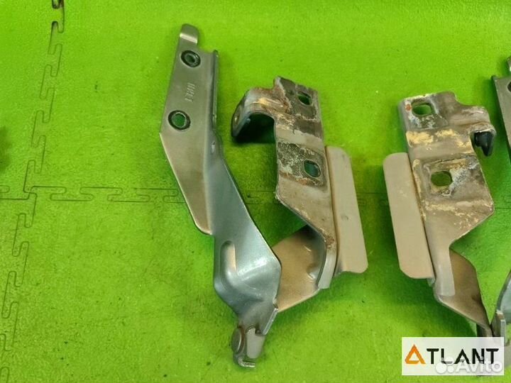 Петля капота nissan fuga