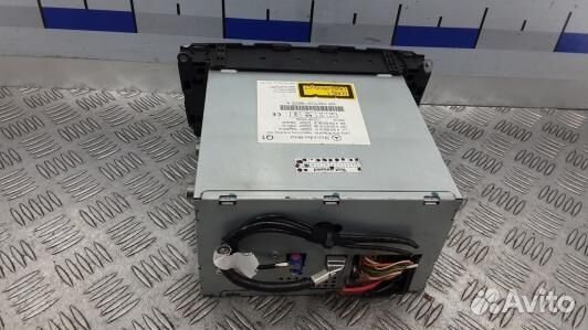 Магнитола mercedes benz C-class W204 (1DN01I401)