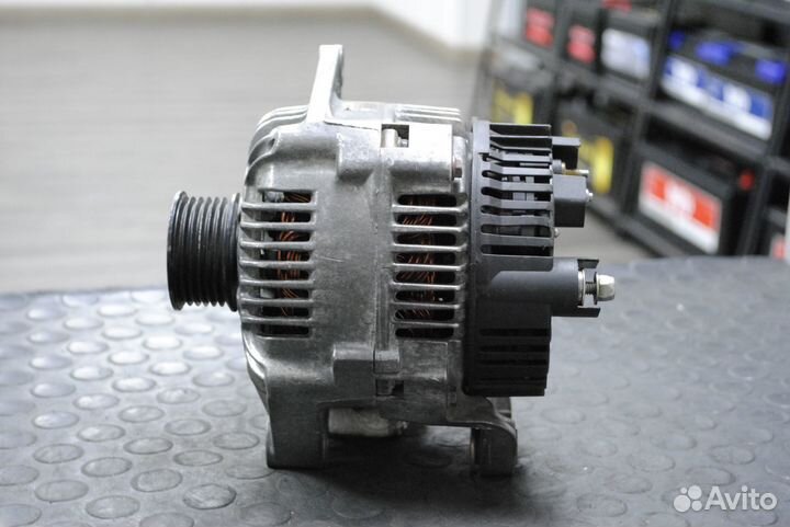 Генератор Renault Megane 2.0 б/у 110А
