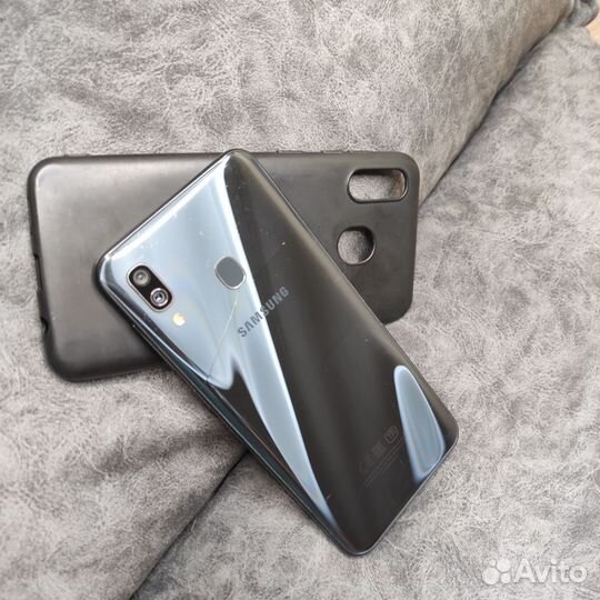 Samsung Galaxy A30, 3/32 ГБ