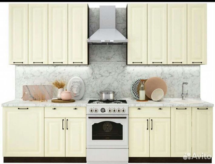 Кухонный гарнитур: 