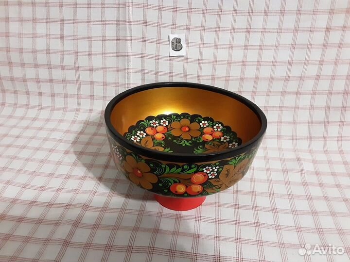 Салатник из дерева. Роспись хохлома