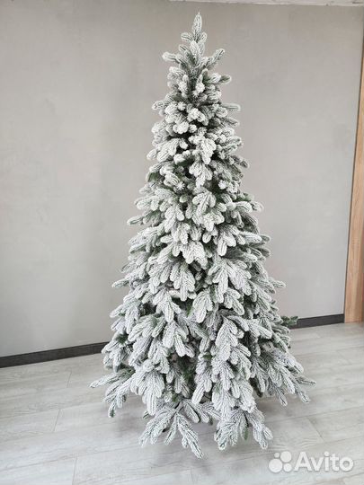 Ёлка искусственная - доставка по всей России