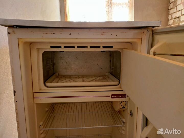 Холодильник Полюс-VII б/у