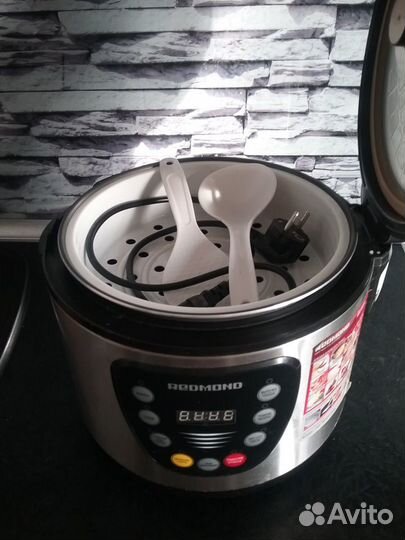 Мультиварка redmond новая RMC-M4515