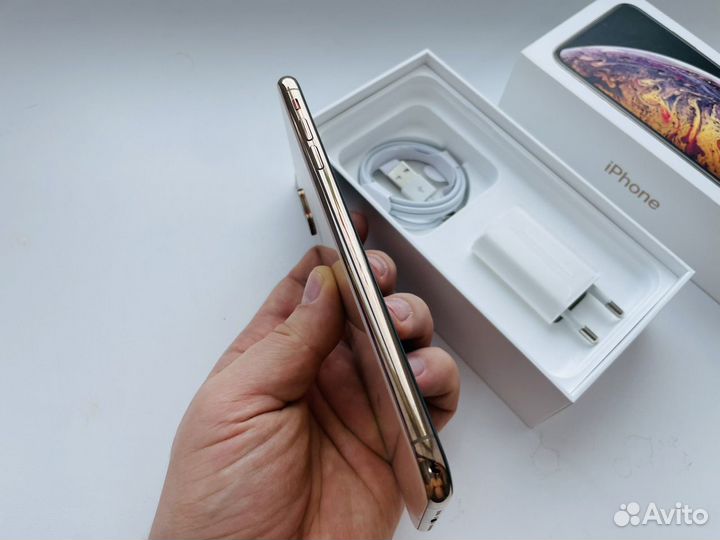 iPhone Xs Max, 64 ГБ