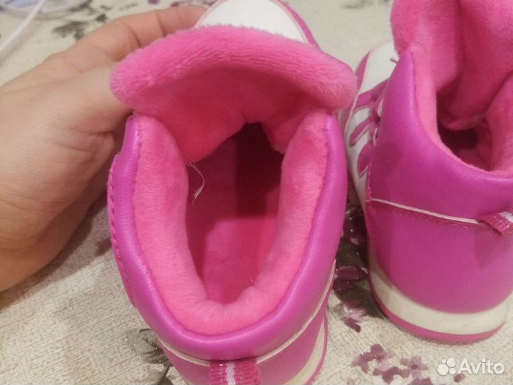 Кроссовки утепленные для девочки 24 размер