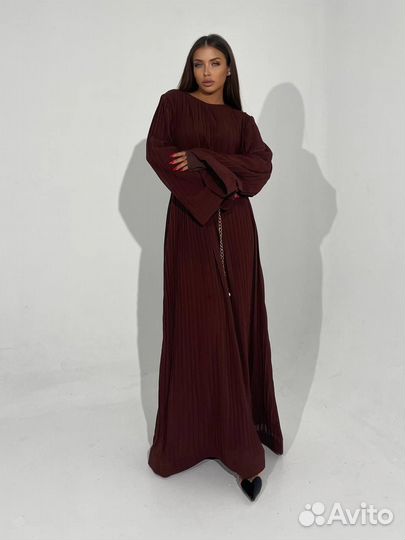 Очаровательное платье ‘zhadi’