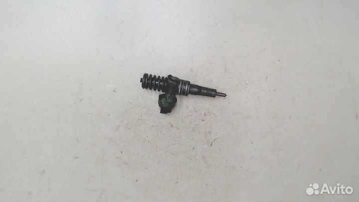 Форсунка топливная Volkswagen Caddy, 2004